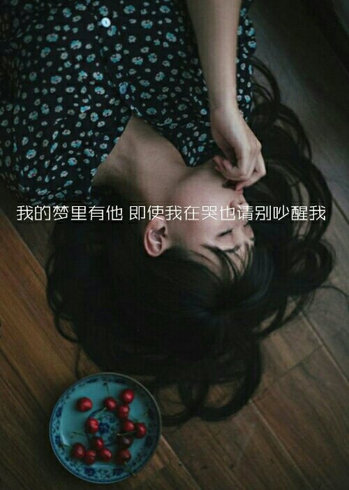 ,QQռز